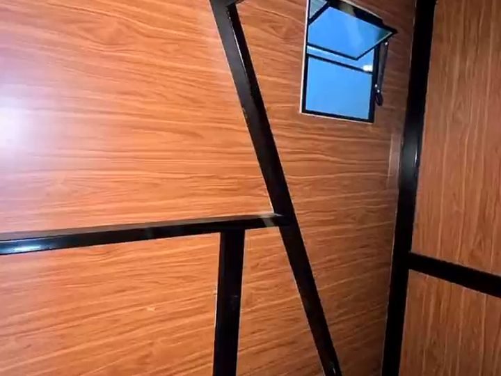 Vídeo panorâmico do chalé pronto, por dentro e por fora